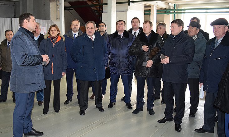 До начала совещания участникам были представлены самолет ТВС-2МС в различных комплектациях (фото пресс-центра ФГУП "СибНИА им С.А. Чаплыгина")