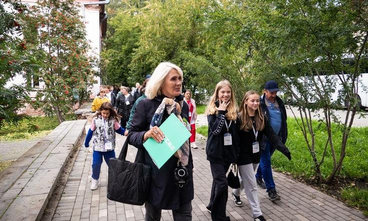В Томске для участников промотура была организована обширная автобусно-пешеходная экскурсия «Томск – столица Губернии»