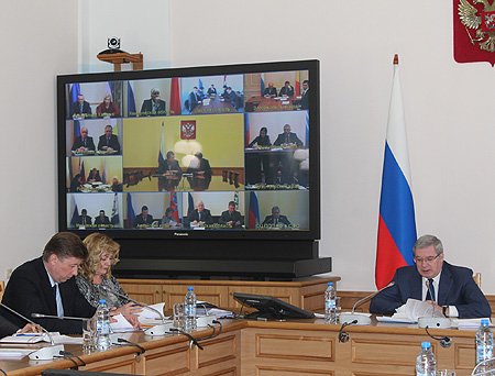 Полномочный представитель призвал членов оргкомитета максимально активно включаться в подготовку мероприятий окружного молодежного форума