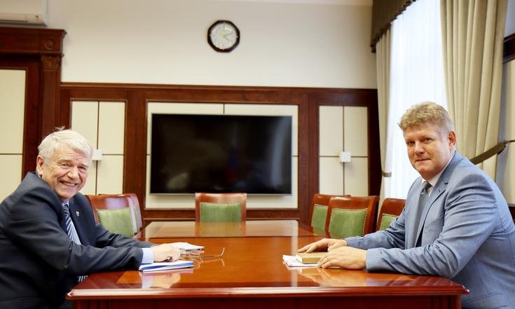 Встреча В.Пармон