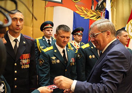 Полномочный представитель вручил военнослужащим Сибирского регионального командования внутренних войск МВД России государственные награды