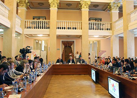 В ходе встречи с представителями молодежных объединений стран-участниц Студенческой весны ШОС