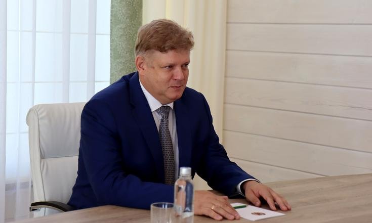 Полпред_встреча_В.Томенко