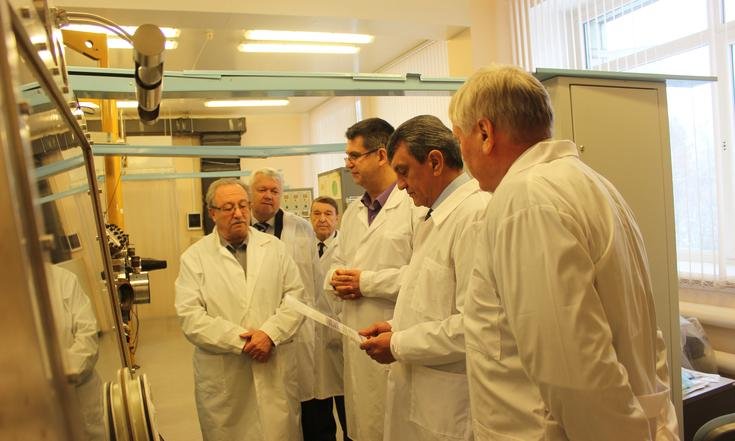 Посещение Института физики полупроводников им. А.В.Ржанова Сибирского отделения Российской академии наук