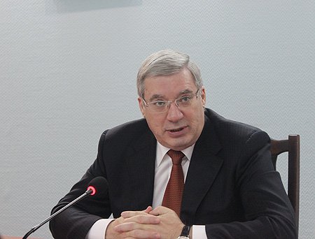 Полпред: в каждом субъекте Федерации округа должны быть созданы особые площадки, в рамках работы которых молодежь сможет реализовать свой  потенциал