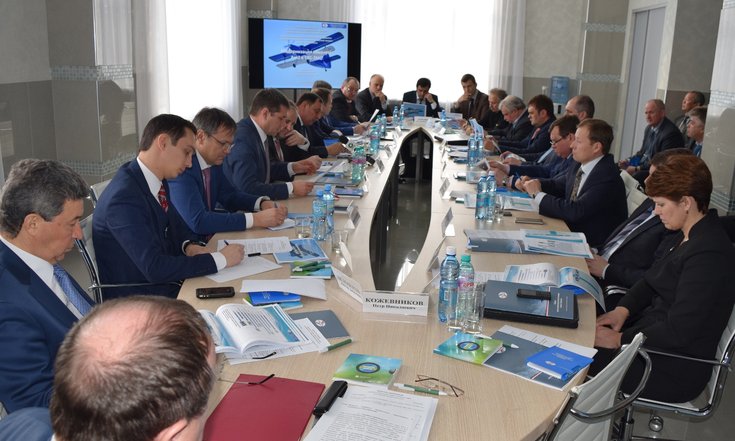 В ходе совещания (фото пресс-центра ФГУП "СибНИА им С.А. Чаплыгина")