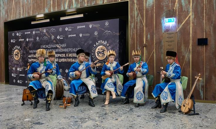 Фотографии предоставлены пресс-службой Правительства Республики Алтай