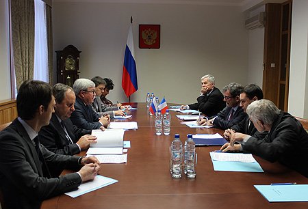 По мнению участников встречи, перспективными для сотрудничества являются такие направления, как промышленность, транспортная отрасль, сельское хозяйство