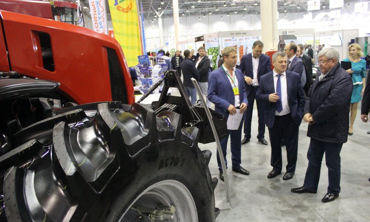 В ходе посещения Международной агропромышленной выставки «АгроСиб/АгроЭкспоСибирь-2015»