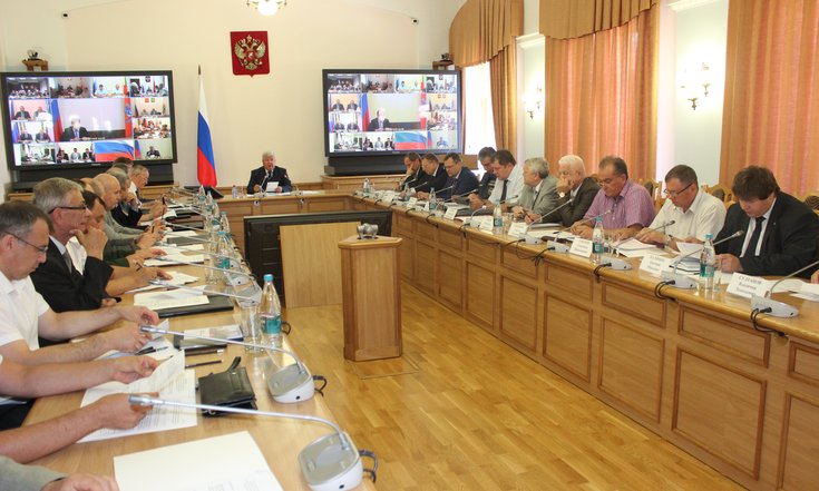 Члены межведомственной комиссии