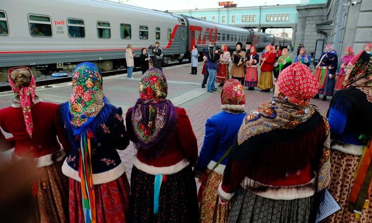Посещение Новосибирска для путешественников началось с погружения в сибирский фольклор с ансамблем «Сибирочка»