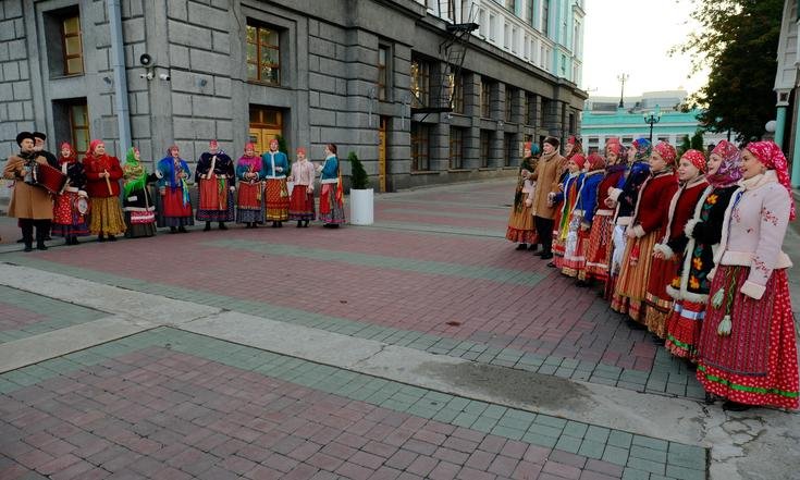 Посещение Новосибирска для путешественников началось с погружения в сибирский фольклор с ансамблем «Сибирочка»