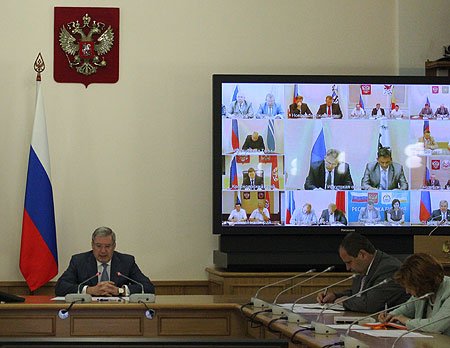 Виктор Толоконский: органы государственной власти должны максимально ответственно и активно подходить к подготовке к осенне-зимнему периоду