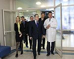 В Новосибирском филиале МНТК «Микрохирургия глаза» полпред ознакомился с возможностями высокотехнологичной медицины