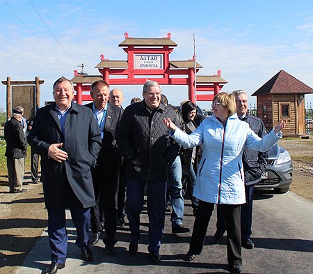 Виктор Толоконский ознакомился с работой лагеря АТР