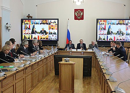 Как было отмечено в ходе совещания, регионы Сибири вносят большой вклад и принимают активное участие в организации празднования годовщины Победы