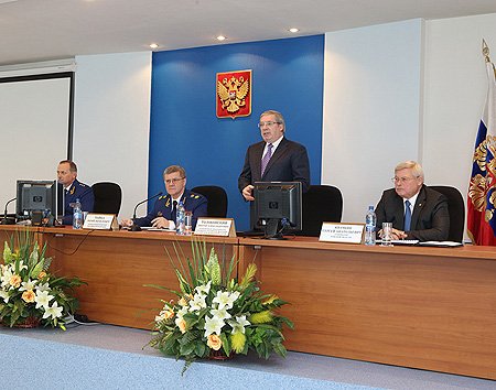 В ходе совещания (использованы фото с сайта Генеральной Прокуратуры Российской Федерации)