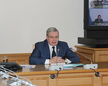 Полпред: долг нынешнего поколения – увековечить память о мужестве и храбрости наших соотечественников