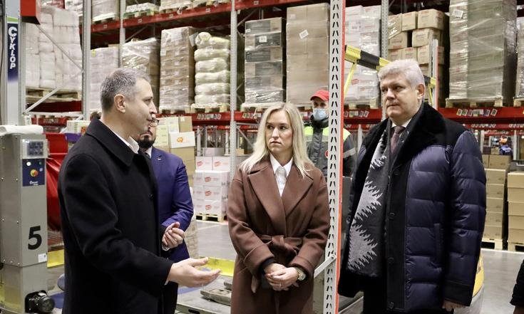 Логистический_центр