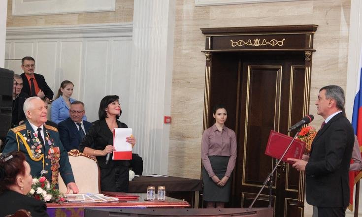 Поздравление Бакурова Д.А.