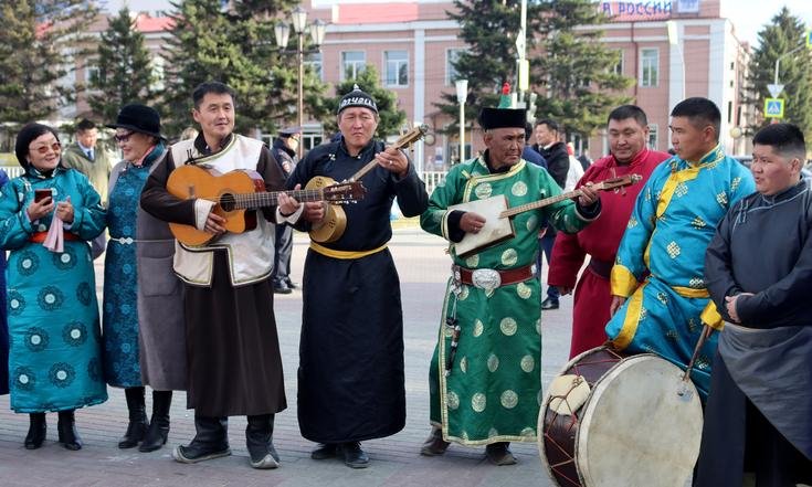 Торжества по поводу 80-летия добровольного вхождения Тувинской Народной Республики в состав Союза Советских Социалистических Республик