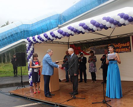 Полномочный представитель выразил особую благодарность строителям автодороги