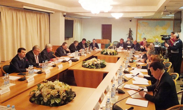 Участники круглого стола